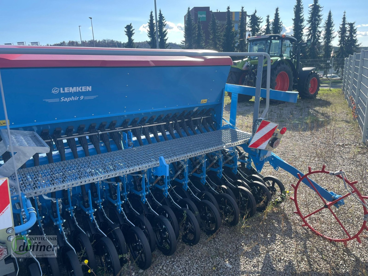Lemken Zirkon 12/300 mit Saphir 9/300-125 - Sējmašīna: foto 5 Lemken Zirkon 12/300 mit Saphir 9/300-125 - Sējmašīna: foto 5