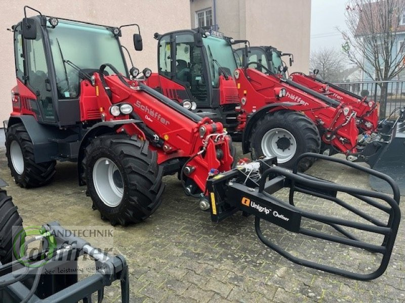 Schäffer 6680 T - Teleskopiskais riteņu iekrāvējs: foto 1 Schäffer 6680 T - Teleskopiskais riteņu iekrāvējs: foto 1