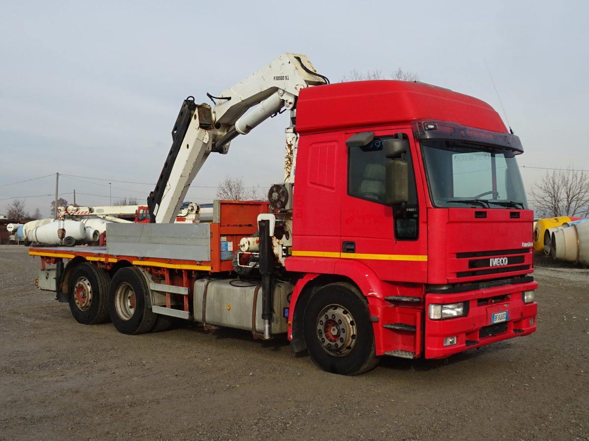 IVECO EUROSTAR 240E42 BONFIGLIOLI P30500XL - Bortu kravas automašīna/ Platforma, Kravas auto ar manipulatoru: foto 3 IVECO EUROSTAR 240E42 BONFIGLIOLI P30500XL - Bortu kravas automašīna/ Platforma, Kravas auto ar manipulatoru: foto 3