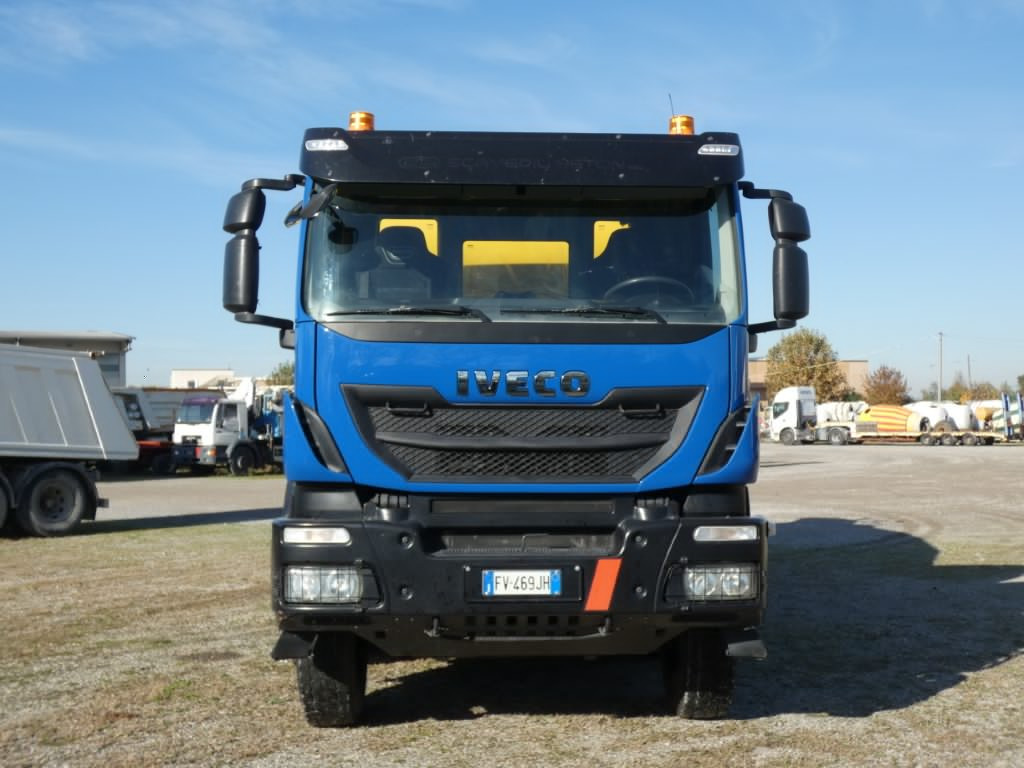 IVECO TRAKKER 500 CIFA RY1300 - Betonvedējs: foto 5 IVECO TRAKKER 500 CIFA RY1300 - Betonvedējs: foto 5