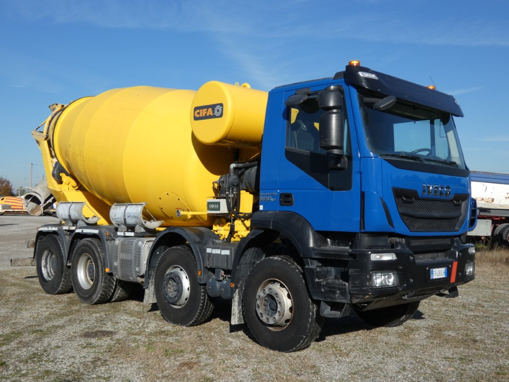 IVECO TRAKKER 500 CIFA RY1300 - Betonvedējs: foto 3 IVECO TRAKKER 500 CIFA RY1300 - Betonvedējs: foto 3