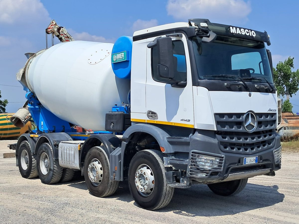 MERCEDES AROCS 4142 - Betonvedējs: foto 1 MERCEDES AROCS 4142 - Betonvedējs: foto 1