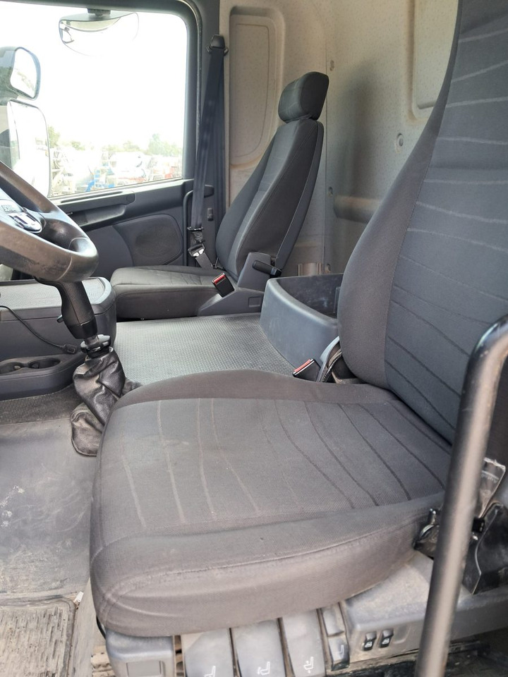 Kravas automašīna pašizgāzējs SCANIA G450: foto 8