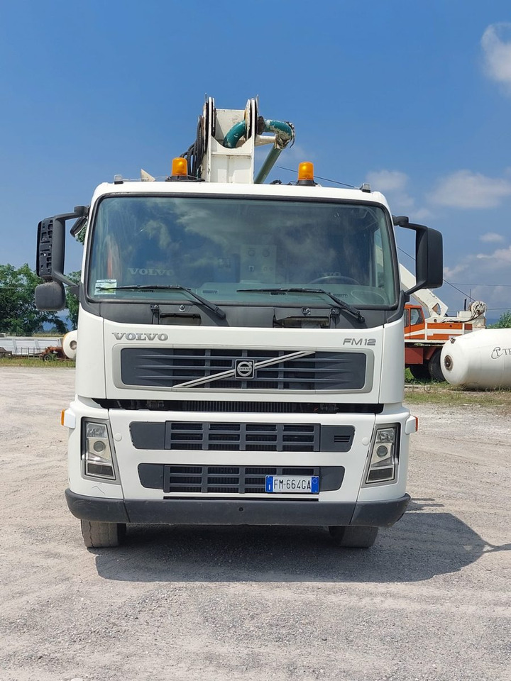 VOLVO FM12 R64 380 - Betona sūknis: foto 3 VOLVO FM12 R64 380 - Betona sūknis: foto 3