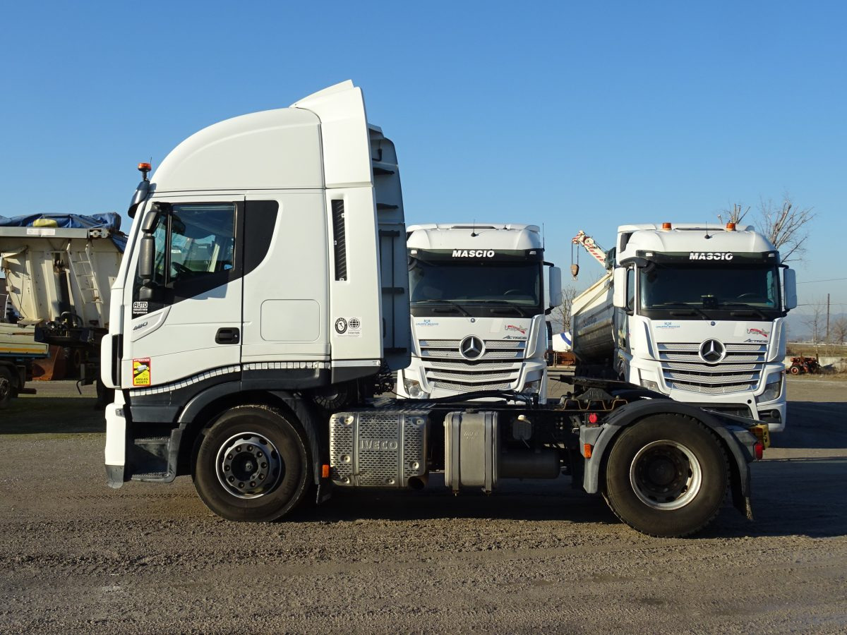 IVECO STRALIS 450 - Vilcējs: foto 2 IVECO STRALIS 450 - Vilcējs: foto 2