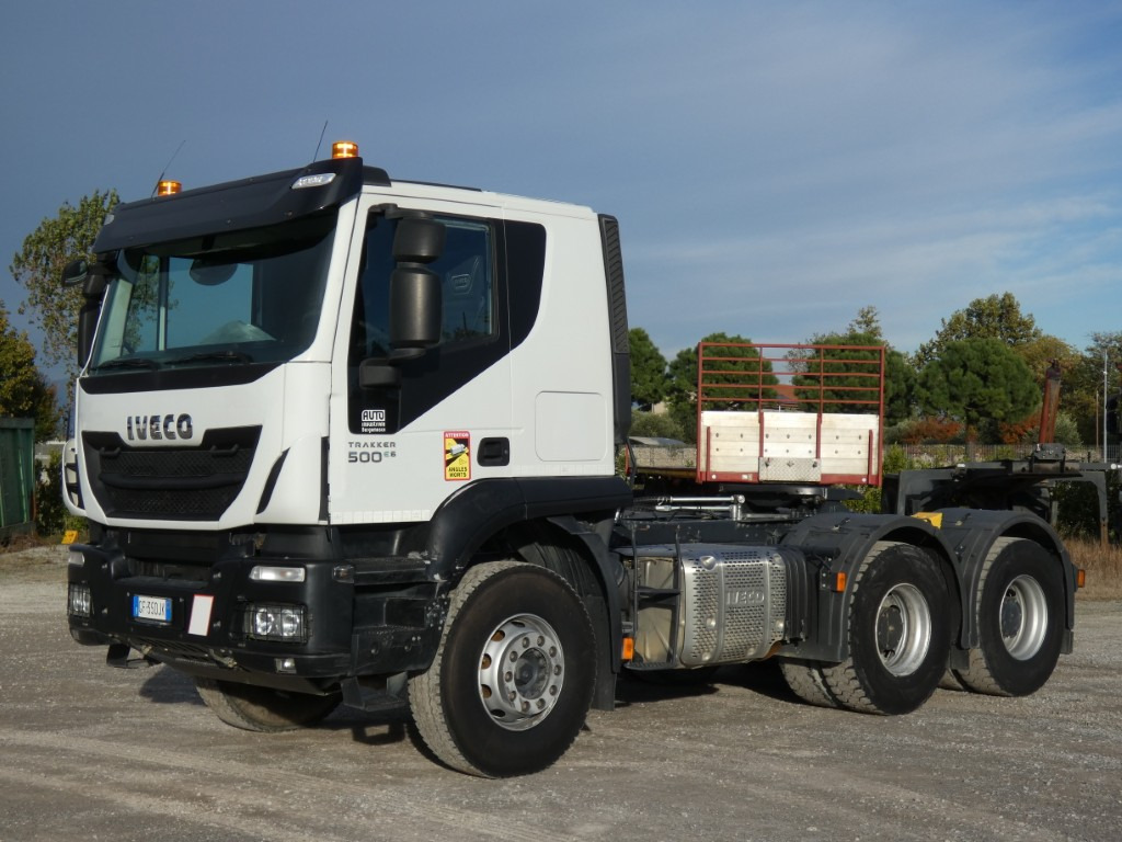 IVECO TRAKKER 500 - Vilcējs: foto 1 IVECO TRAKKER 500 - Vilcējs: foto 1