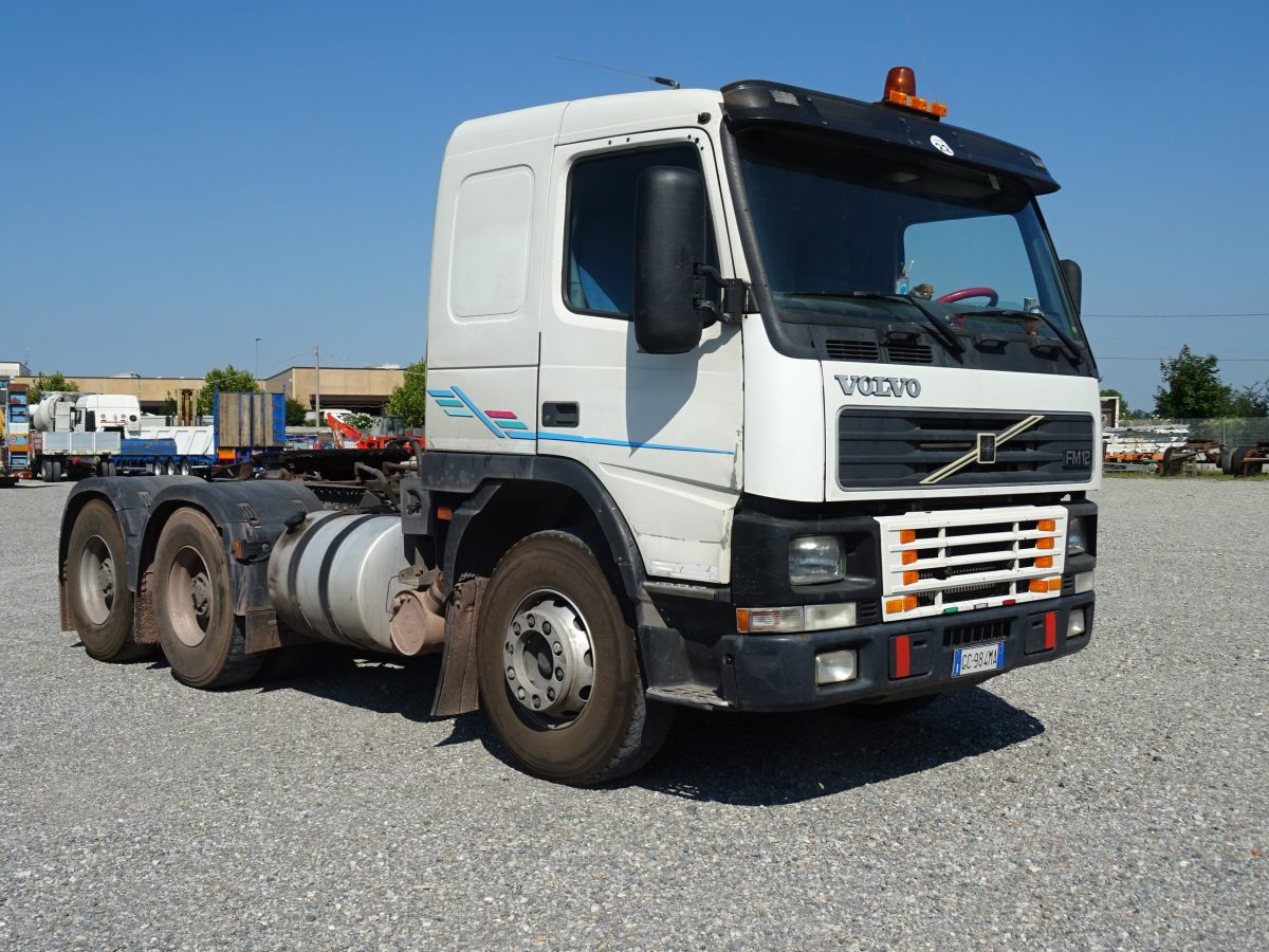 VOLVO FM12 420T 6X4 - Vilcējs: foto 4 VOLVO FM12 420T 6X4 - Vilcējs: foto 4