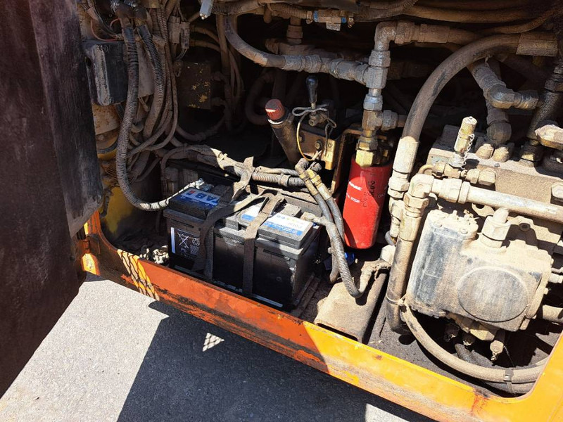 Dynapac CG 233 HF - Veltnis: foto 3 Dynapac CG 233 HF - Veltnis: foto 3