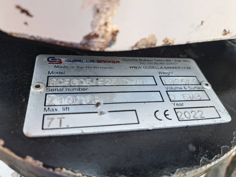 Fuchs MHL 360 D - Atkritumu iekrāvējs: foto 5 Fuchs MHL 360 D - Atkritumu iekrāvējs: foto 5