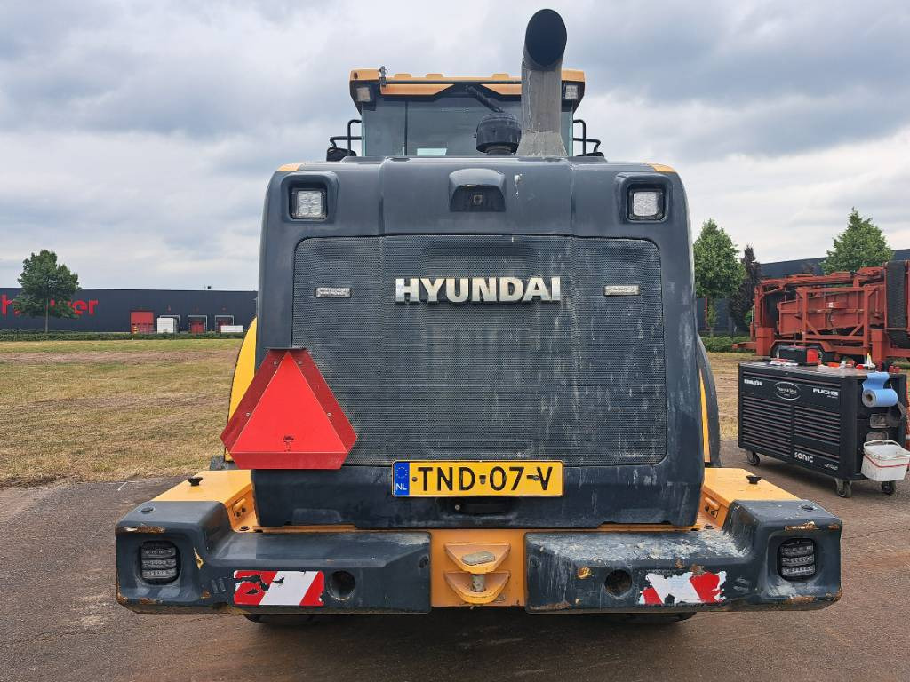 Hyundai HL940 - Riteņu iekrāvējs: foto 4 Hyundai HL940 - Riteņu iekrāvējs: foto 4