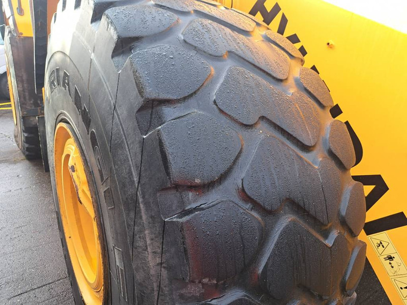 Riteņu iekrāvējs Hyundai HL980: foto 13