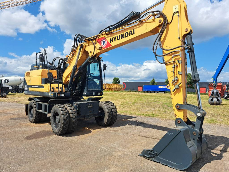 Hyundai HW140 - Riteņu ekskavators: foto 2 Hyundai HW140 - Riteņu ekskavators: foto 2