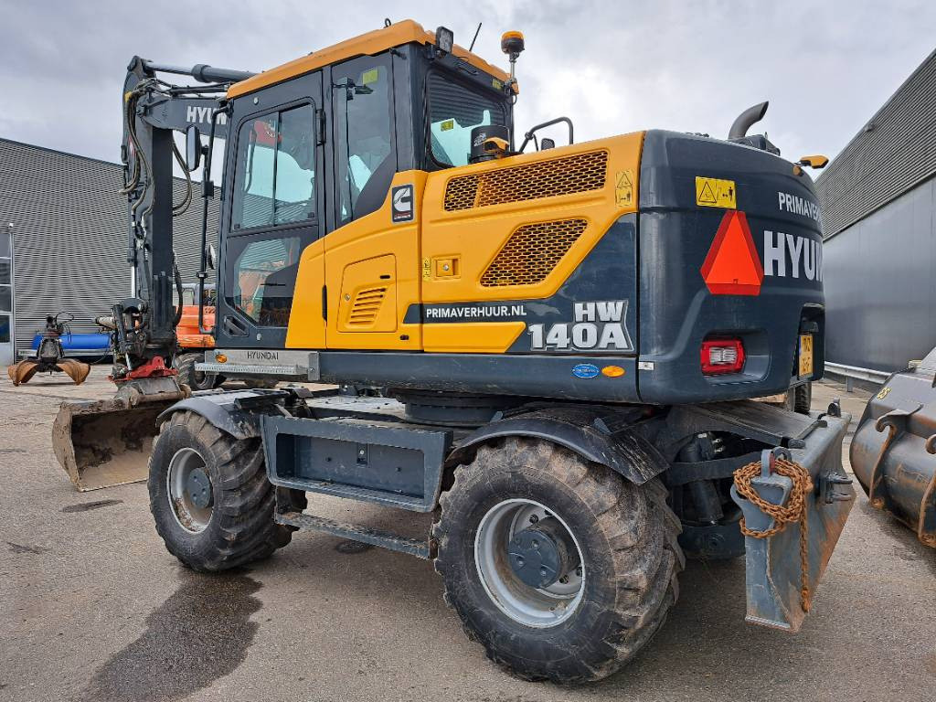 Hyundai HW140A + Tiltrotator - Riteņu ekskavators: foto 2 Hyundai HW140A + Tiltrotator - Riteņu ekskavators: foto 2