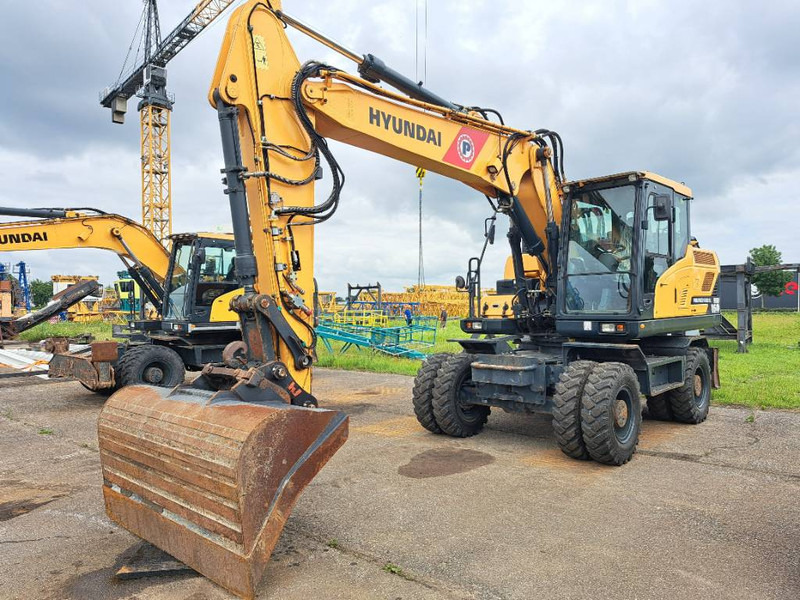Hyundai HW160 - Riteņu ekskavators: foto 1 Hyundai HW160 - Riteņu ekskavators: foto 1