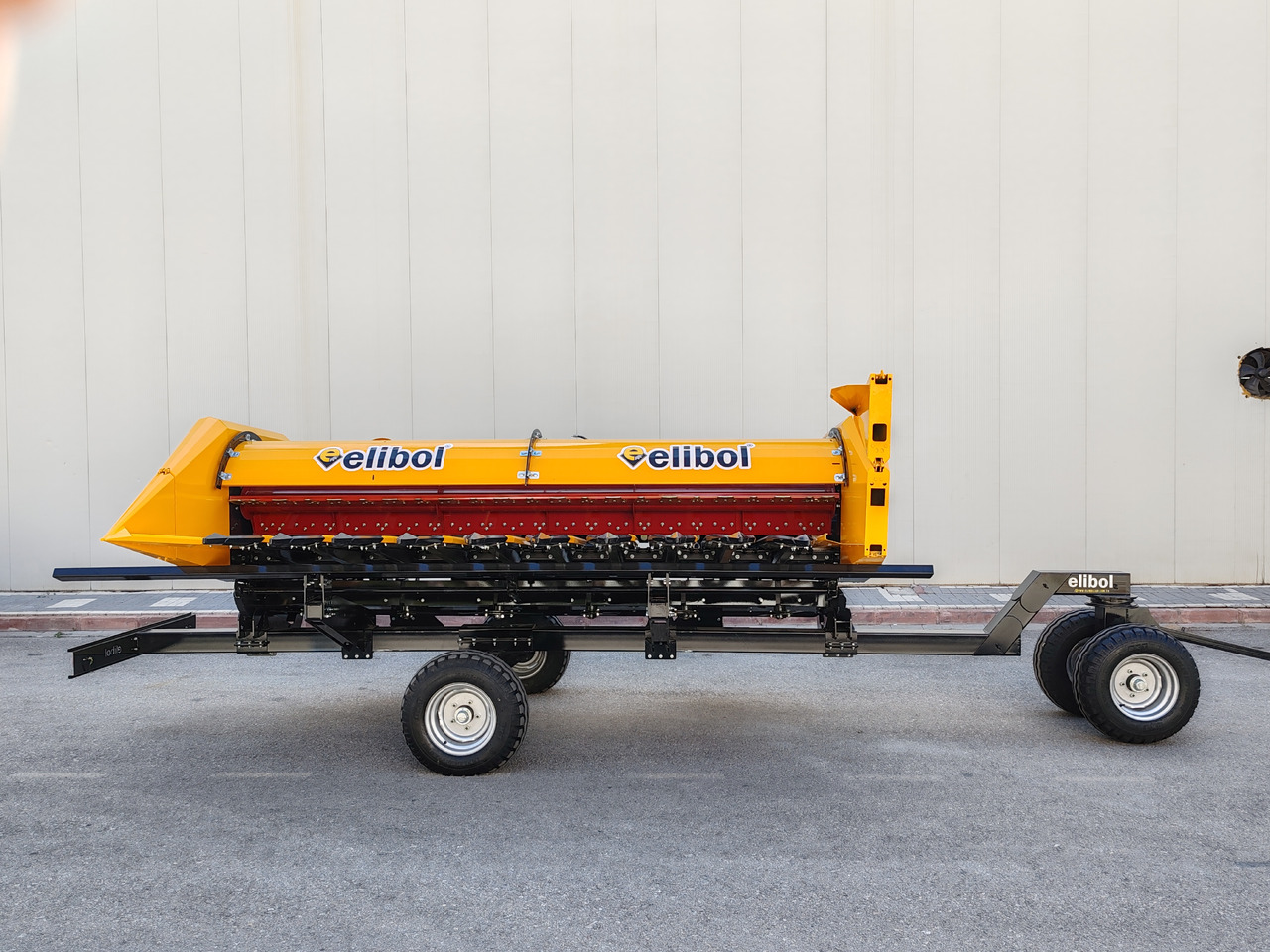 ELİBOL FREESUN 410+ SUNFLOWER HEADER - Saulespuķu heders: foto 3 ELİBOL FREESUN 410+ SUNFLOWER HEADER - Saulespuķu heders: foto 3