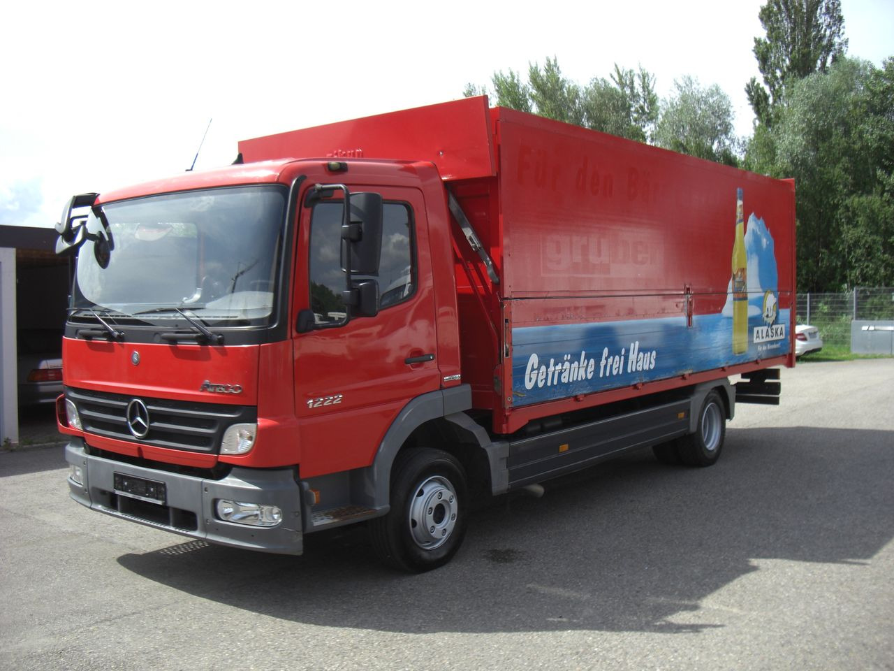Mercedes-Benz 1222L AUTOMATIK - Kravas automašīna dzērienu pārvadāšanai: foto 1 Mercedes-Benz 1222L AUTOMATIK - Kravas automašīna dzērienu pārvadāšanai: foto 1