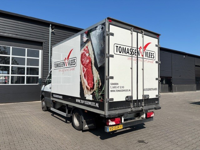 Mercedes Sprinter 419 cdi Frigo hanging meat - Komercauto refrižerators: foto 4 Mercedes Sprinter 419 cdi Frigo hanging meat - Komercauto refrižerators: foto 4
