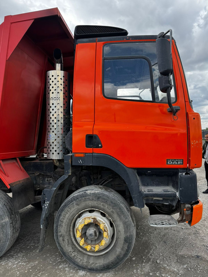 DAF CF 85 Tipper - Kravas automašīna pašizgāzējs: foto 3 DAF CF 85 Tipper - Kravas automašīna pašizgāzējs: foto 3