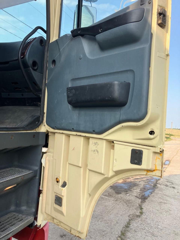 DAF XF 95 430 Platform - Bortu kravas automašīna/ Platforma: foto 3 DAF XF 95 430 Platform - Bortu kravas automašīna/ Platforma: foto 3