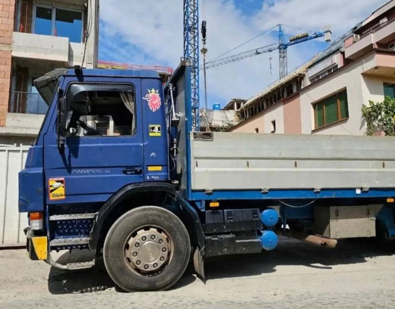 Scania 93 Carne - Kravas auto ar manipulatoru: foto 3 Scania 93 Carne - Kravas auto ar manipulatoru: foto 3