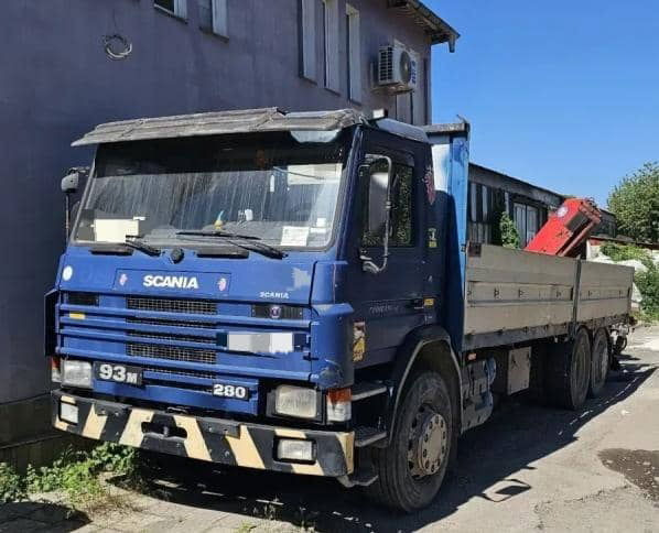 Scania 93 Carne - Kravas auto ar manipulatoru: foto 1 Scania 93 Carne - Kravas auto ar manipulatoru: foto 1