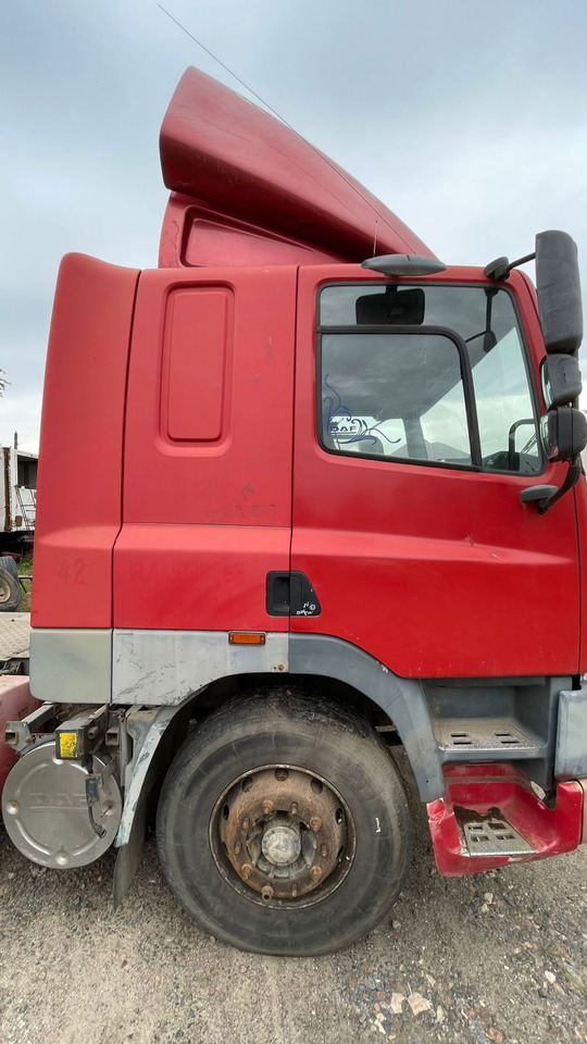 DAF CF 85 Tractor unit - Vilcējs: foto 4 DAF CF 85 Tractor unit - Vilcējs: foto 4