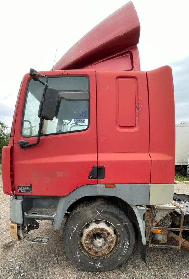 DAF CF 85 Tractor unit - Vilcējs: foto 2 DAF CF 85 Tractor unit - Vilcējs: foto 2