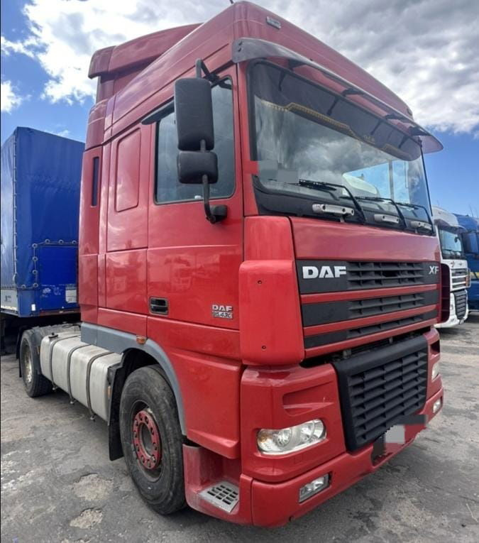 DAF XF 95 Tractor unit - Vilcējs: foto 1 DAF XF 95 Tractor unit - Vilcējs: foto 1
