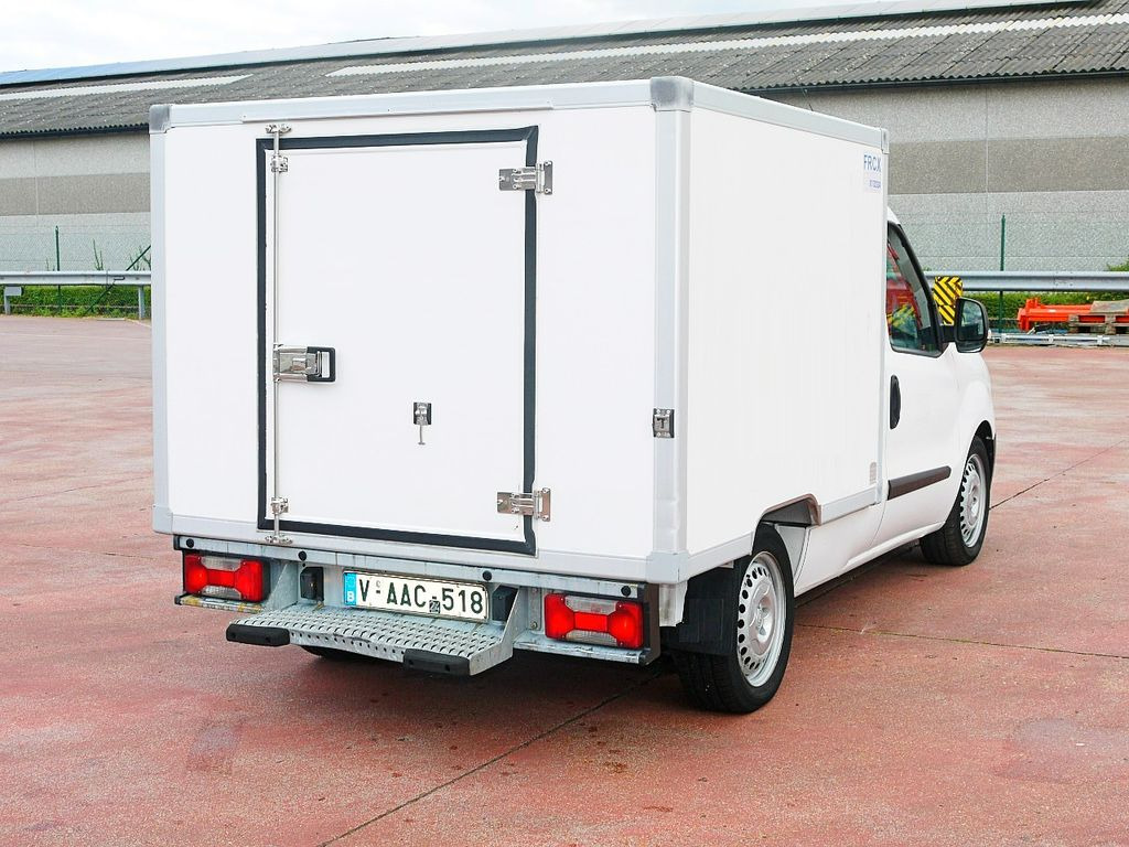 Fiat 1.3 DOBLO KUHLKOFFER RELEC FROD TR15 -20C - Komercauto refrižerators: foto 5 Fiat 1.3 DOBLO KUHLKOFFER RELEC FROD TR15 -20C - Komercauto refrižerators: foto 5