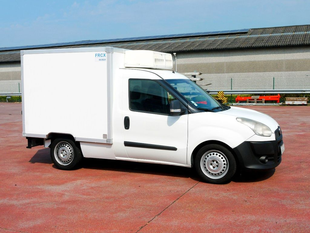 Fiat DOBLO 1.3 KUHLKOFFER RELEC FROD TR22 -20C - Komercauto refrižerators: foto 2 Fiat DOBLO 1.3 KUHLKOFFER RELEC FROD TR22 -20C - Komercauto refrižerators: foto 2