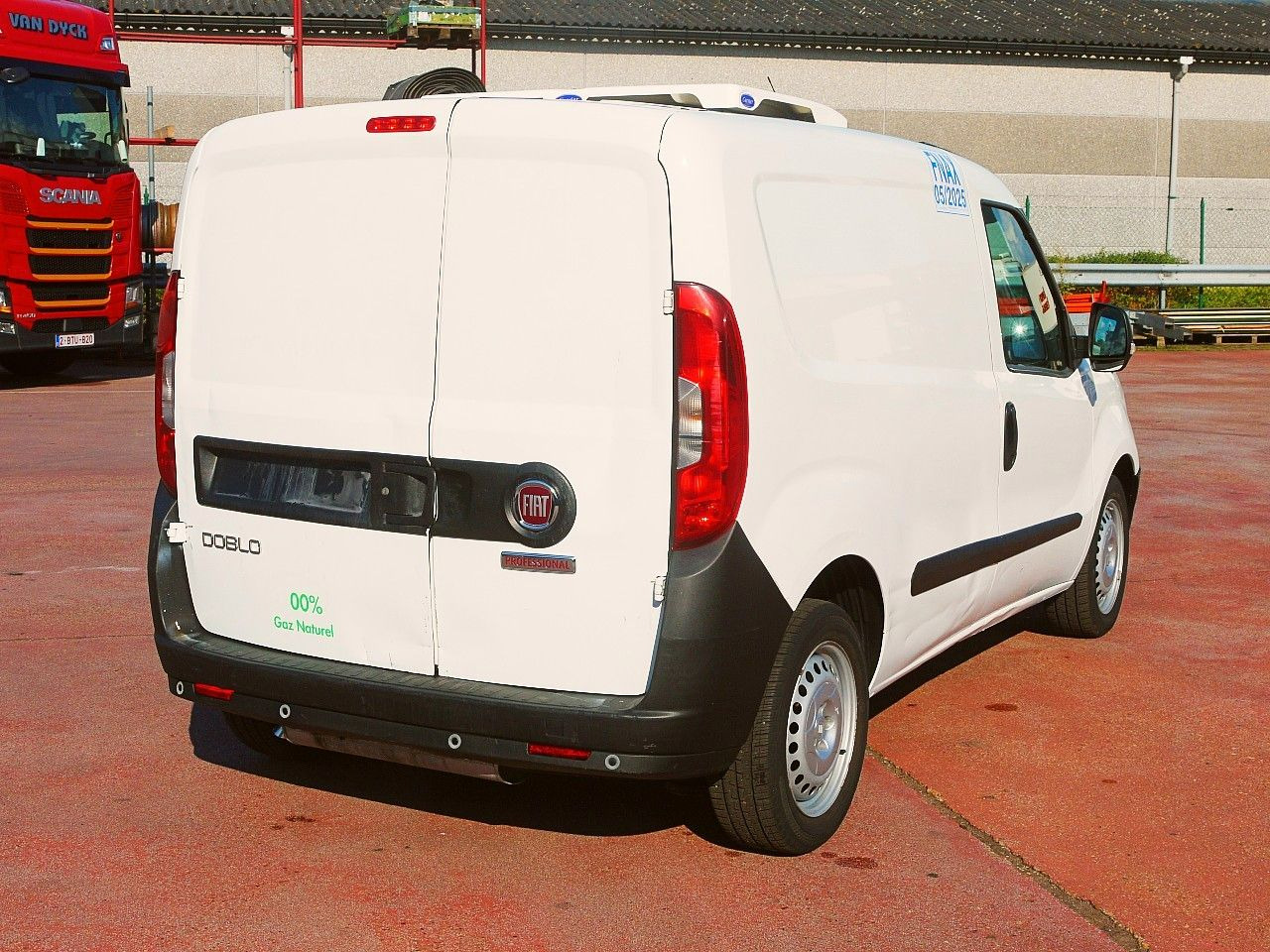 Fiat DOBLO 1.4 KUHLKASTENWAGEN CARRIER NEOS -20c E6 - Komercauto refrižerators: foto 5 Fiat DOBLO 1.4 KUHLKASTENWAGEN CARRIER NEOS -20c E6 - Komercauto refrižerators: foto 5
