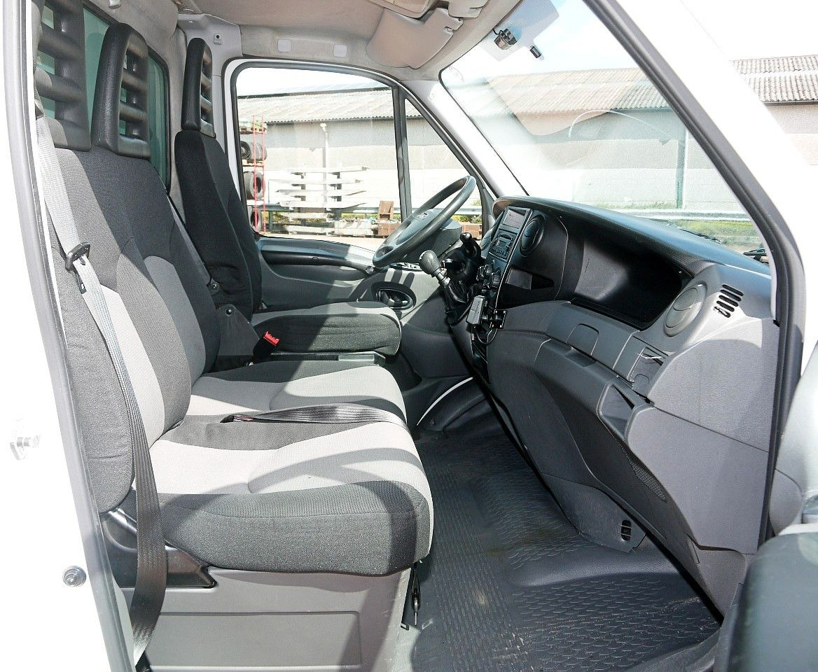 Komercauto refrižerators Iveco 35C13 DAILY KUHLKOFFER CARRIER XARIOS 600 MULTI: foto 15 Komercauto refrižerators Iveco 35C13 DAILY KUHLKOFFER CARRIER XARIOS 600 MULTI: foto 15