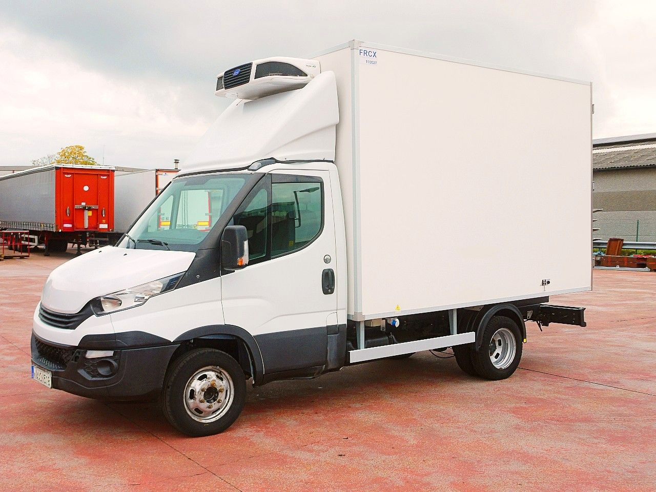 Iveco 35C16 DAILY FLEISH BAHNEN + HACKEN CARRIER PULSR - Komercauto refrižerators: foto 4 Iveco 35C16 DAILY FLEISH BAHNEN + HACKEN CARRIER PULSR - Komercauto refrižerators: foto 4