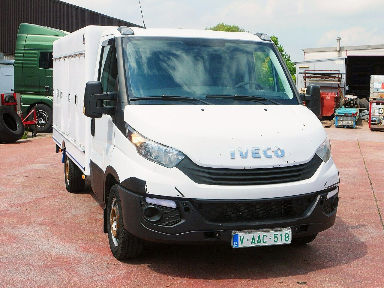 Iveco 35S12 DAILY ISOTHERM KOFFER 5 TURIG / AIRCO - Komercauto refrižerators: foto 1 Iveco 35S12 DAILY ISOTHERM KOFFER 5 TURIG / AIRCO - Komercauto refrižerators: foto 1