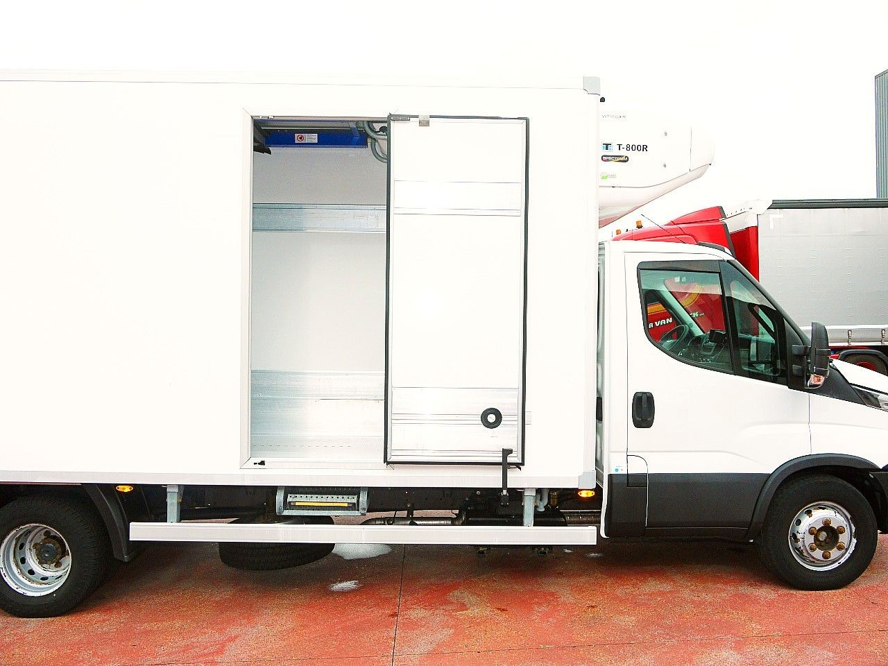 Komercauto refrižerators Iveco 72C21 70 65 DAILY THERMOKING T800 A/C LBW LUFT: foto 10
