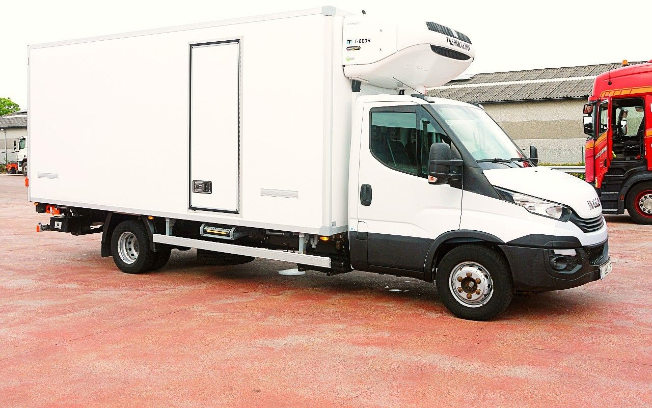 Iveco 72C21 70 65 DAILY THERMOKING T800 A/C LBW LUFT - Komercauto refrižerators: foto 2 Iveco 72C21 70 65 DAILY THERMOKING T800 A/C LBW LUFT - Komercauto refrižerators: foto 2