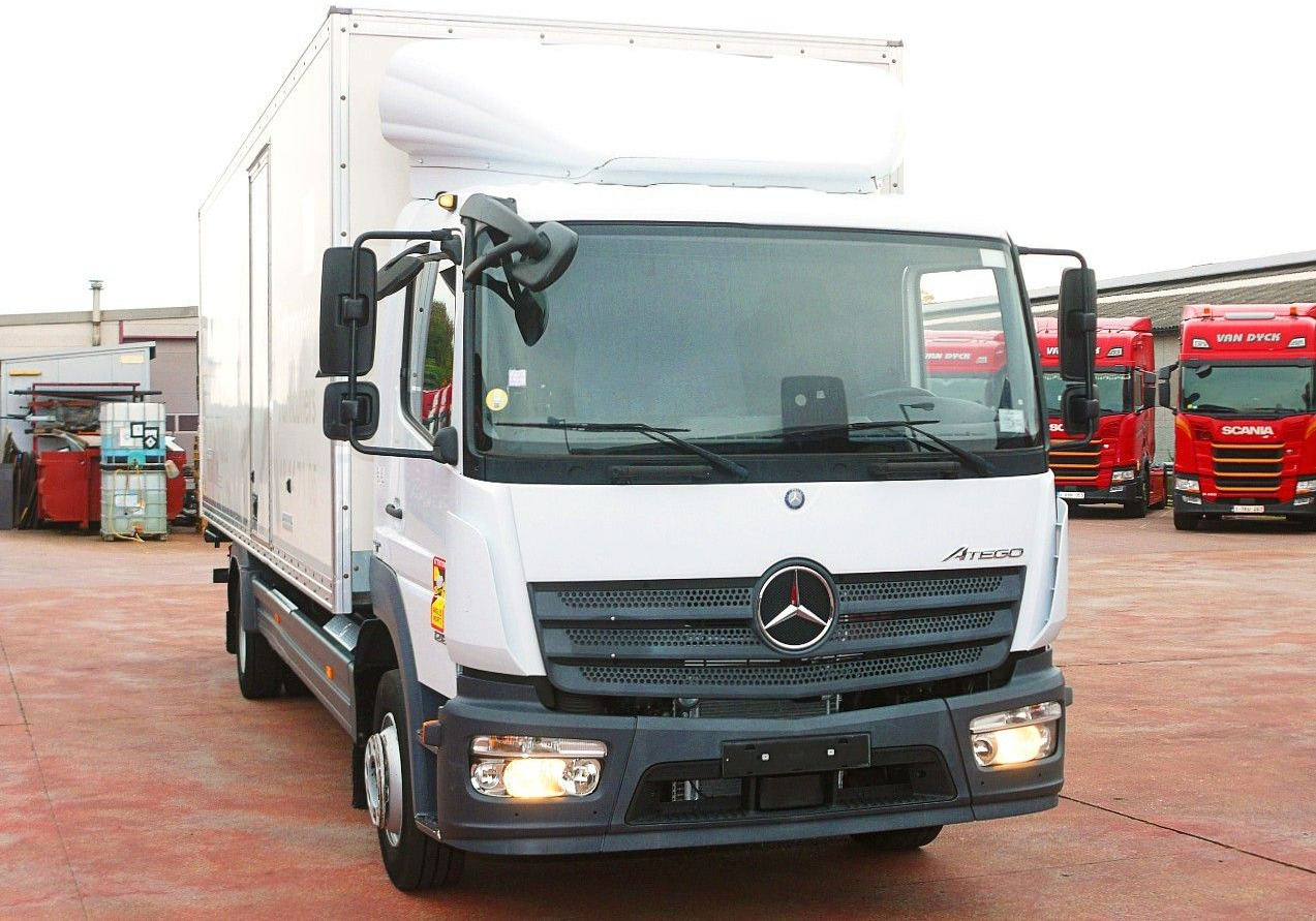 Mercedes-Benz 1218 ATEGO MEUBEL KOFFER A/C 124 Tkm - Furgons ar slēgtā virsbūve: foto 1 Mercedes-Benz 1218 ATEGO MEUBEL KOFFER A/C 124 Tkm - Furgons ar slēgtā virsbūve: foto 1