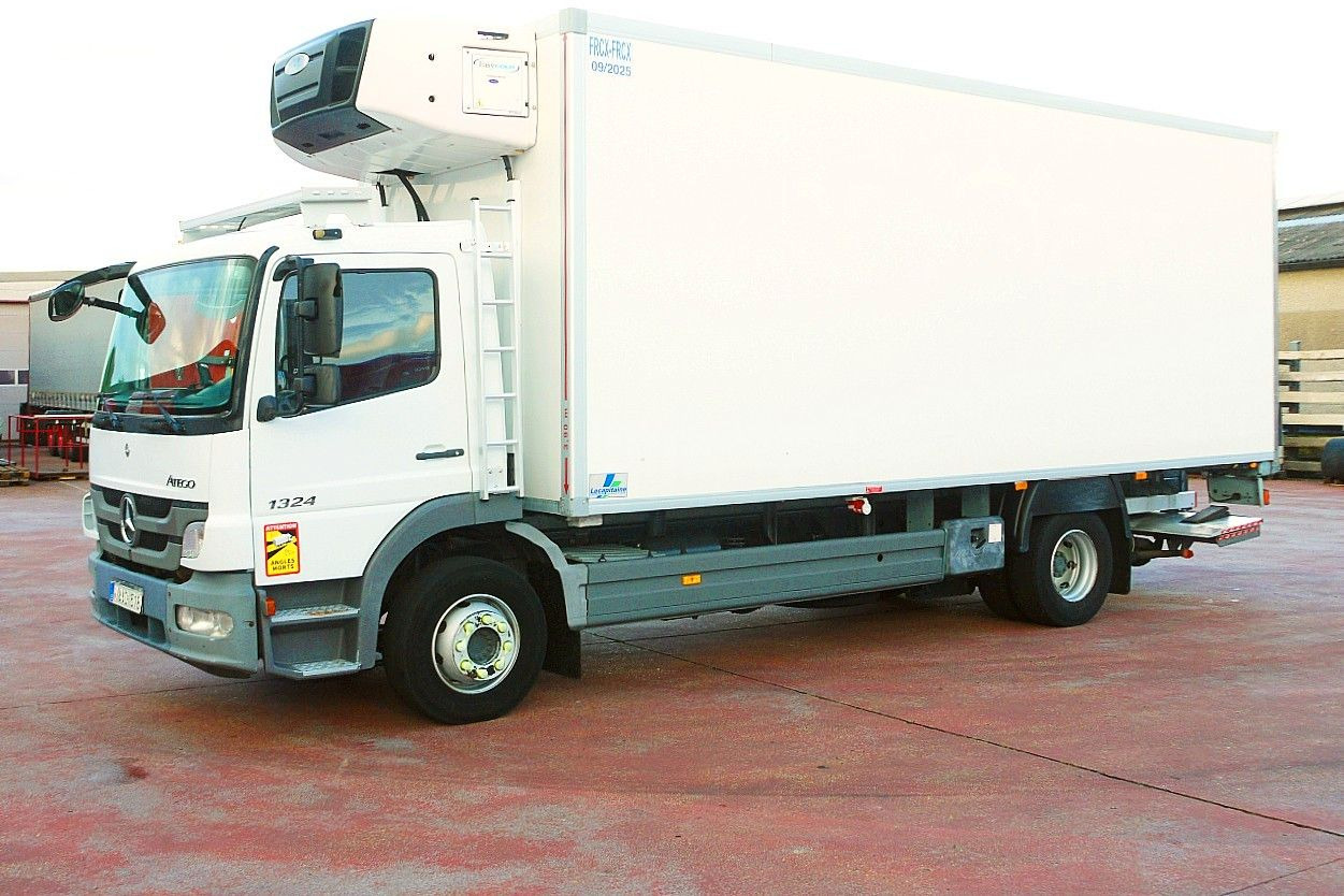 Mercedes-Benz 1324 ATEGO CARRIER SUPRA 1000MT CITY Z. A/C LUFT - Kravas automašīna refrižerators: foto 4 Mercedes-Benz 1324 ATEGO CARRIER SUPRA 1000MT CITY Z. A/C LUFT - Kravas automašīna refrižerators: foto 4