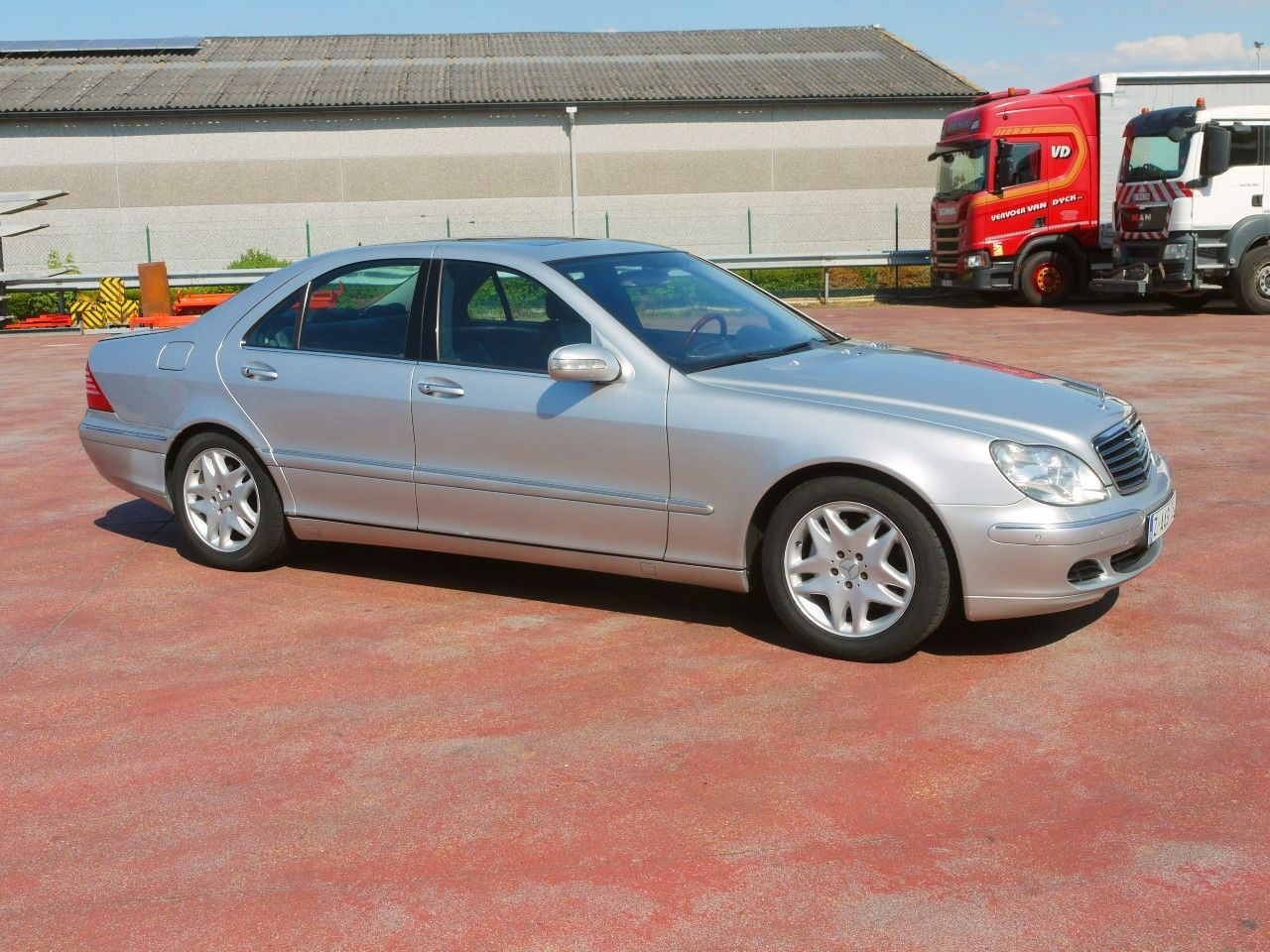 Mercedes-Benz COMAND Bi-XENON SCHIEBEDACH SOFTCLOSE ... - Sedans: foto 3 Mercedes-Benz COMAND Bi-XENON SCHIEBEDACH SOFTCLOSE ... - Sedans: foto 3