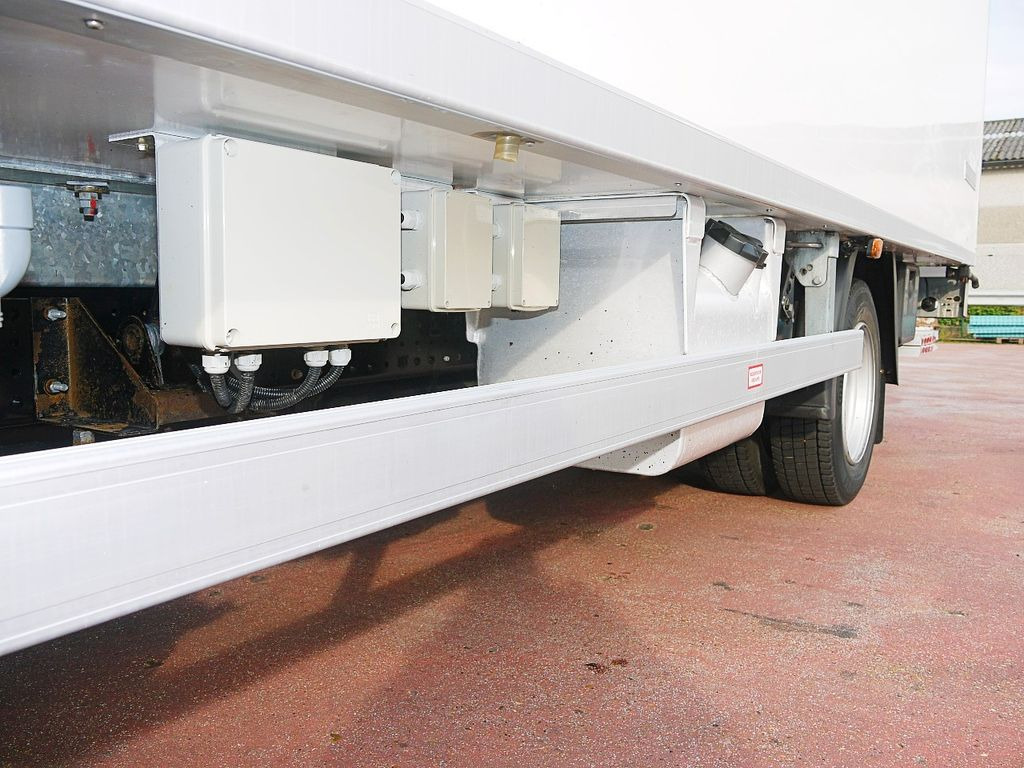 Komercauto refrižerators Mitsubishi FUSO CANTER KUHLKOFFER CARRIER SUPRA 750 MULTI Mitsubishi FUSO CANTER KUHLKOFFER CARRIER SUPRA 750 MULTI: foto 16