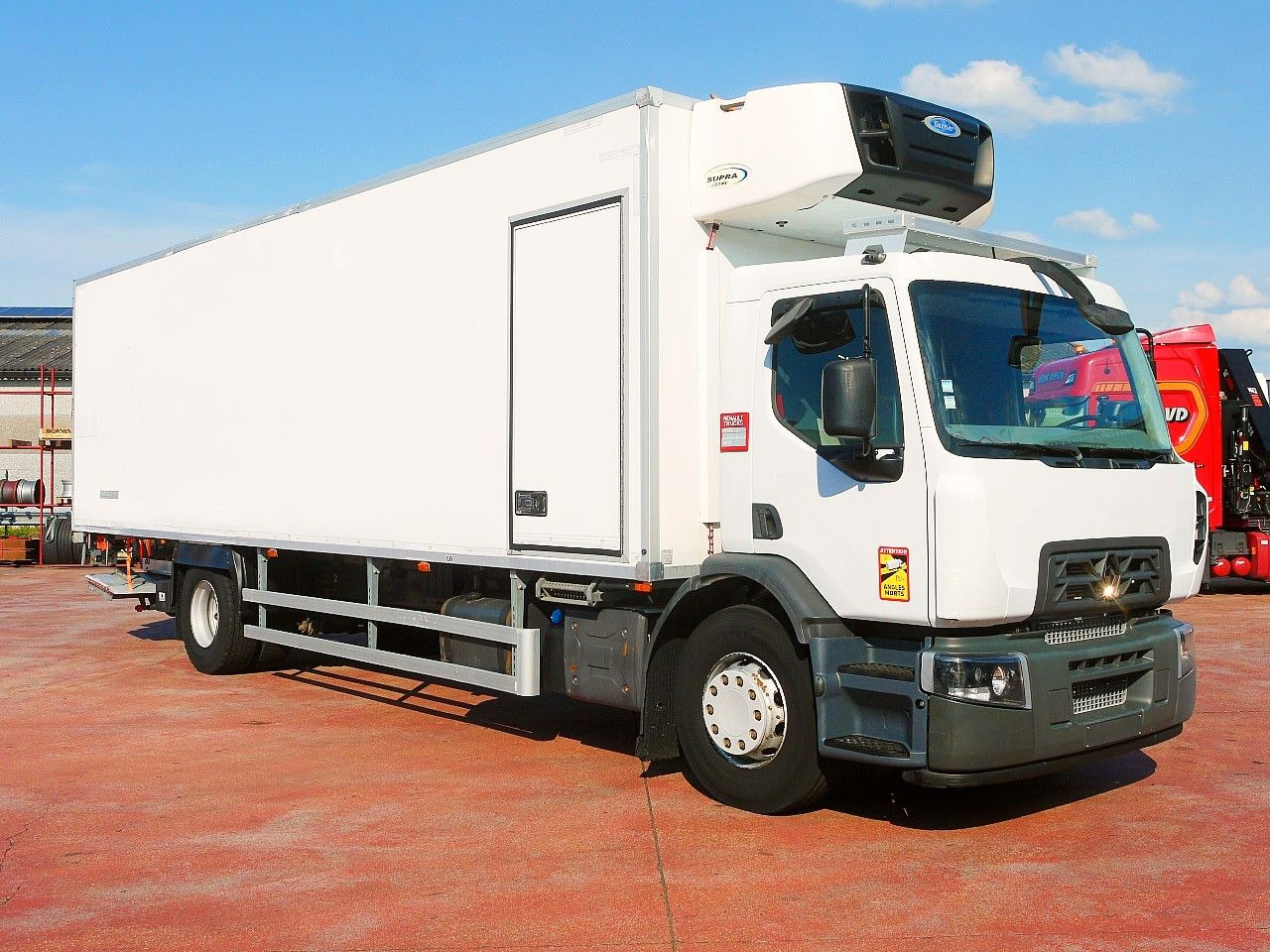 Renault D19.280 KUHLKOFFER CARRIER SUPRA 1150 MT - Kravas automašīna refrižerators: foto 2 Renault D19.280 KUHLKOFFER CARRIER SUPRA 1150 MT - Kravas automašīna refrižerators: foto 2