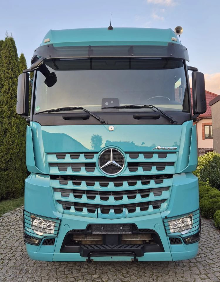 Mercedes-Benz AROCS - Vilcējs: foto 2 Mercedes-Benz AROCS - Vilcējs: foto 2