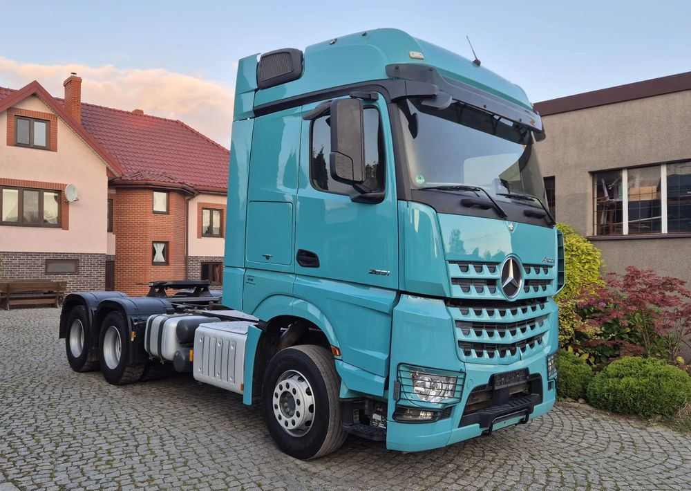 Mercedes-Benz AROCS - Vilcējs: foto 3 Mercedes-Benz AROCS - Vilcējs: foto 3