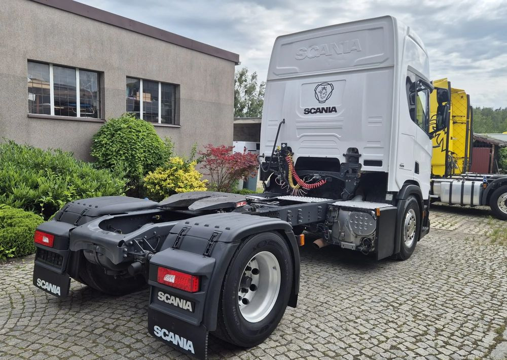 Vilcējs Scania R410: foto 6