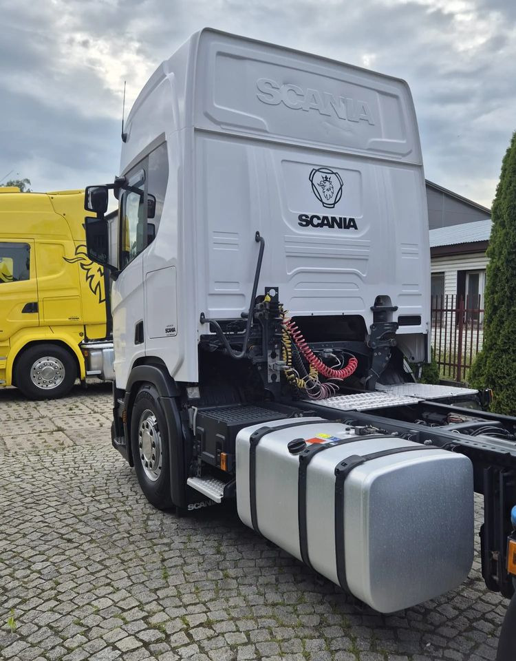 Vilcējs Scania R410: foto 10