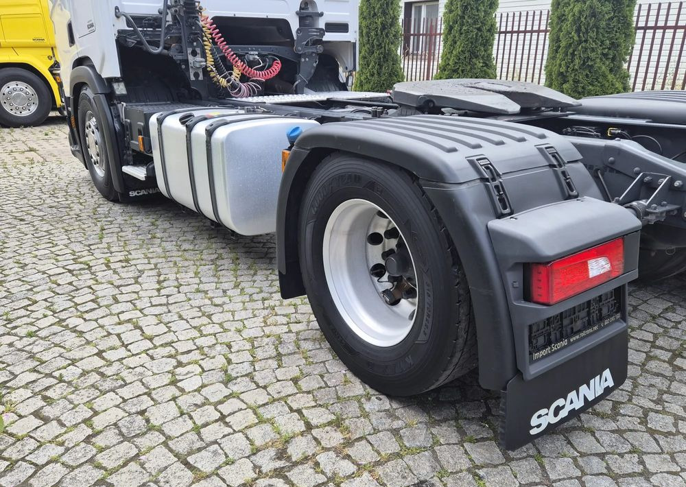 Vilcējs Scania R410: foto 8