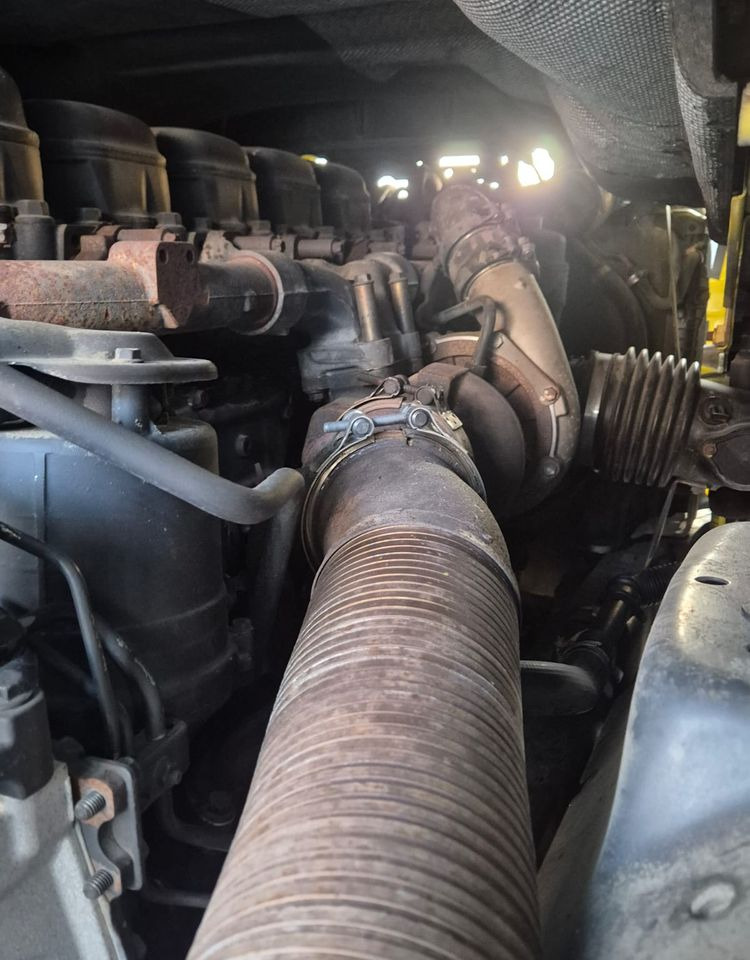 Vilcējs Scania R450: foto 17