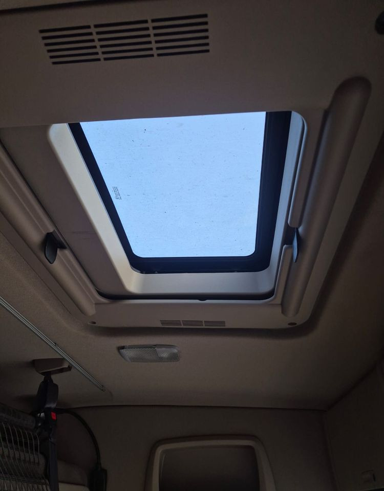 Vilcējs Scania R450: foto 29