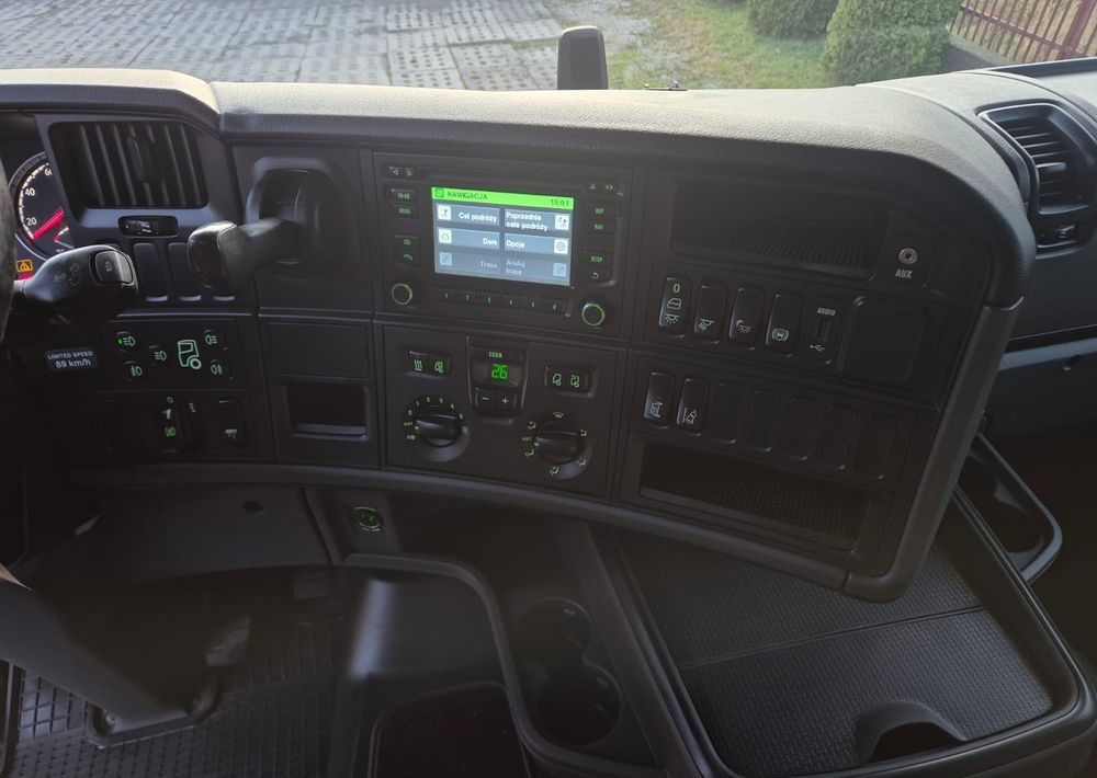 Vilcējs Scania R450: foto 22