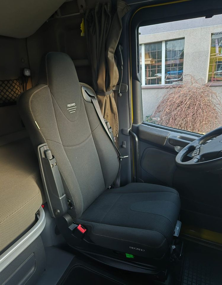 Vilcējs Scania R450: foto 32